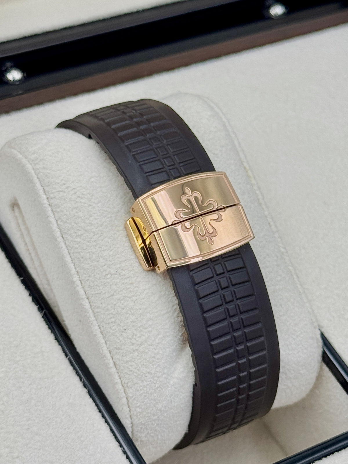 Patek Philippe Aquanaut 40.8mm 5167R-001 Rose Gold Brown Dial