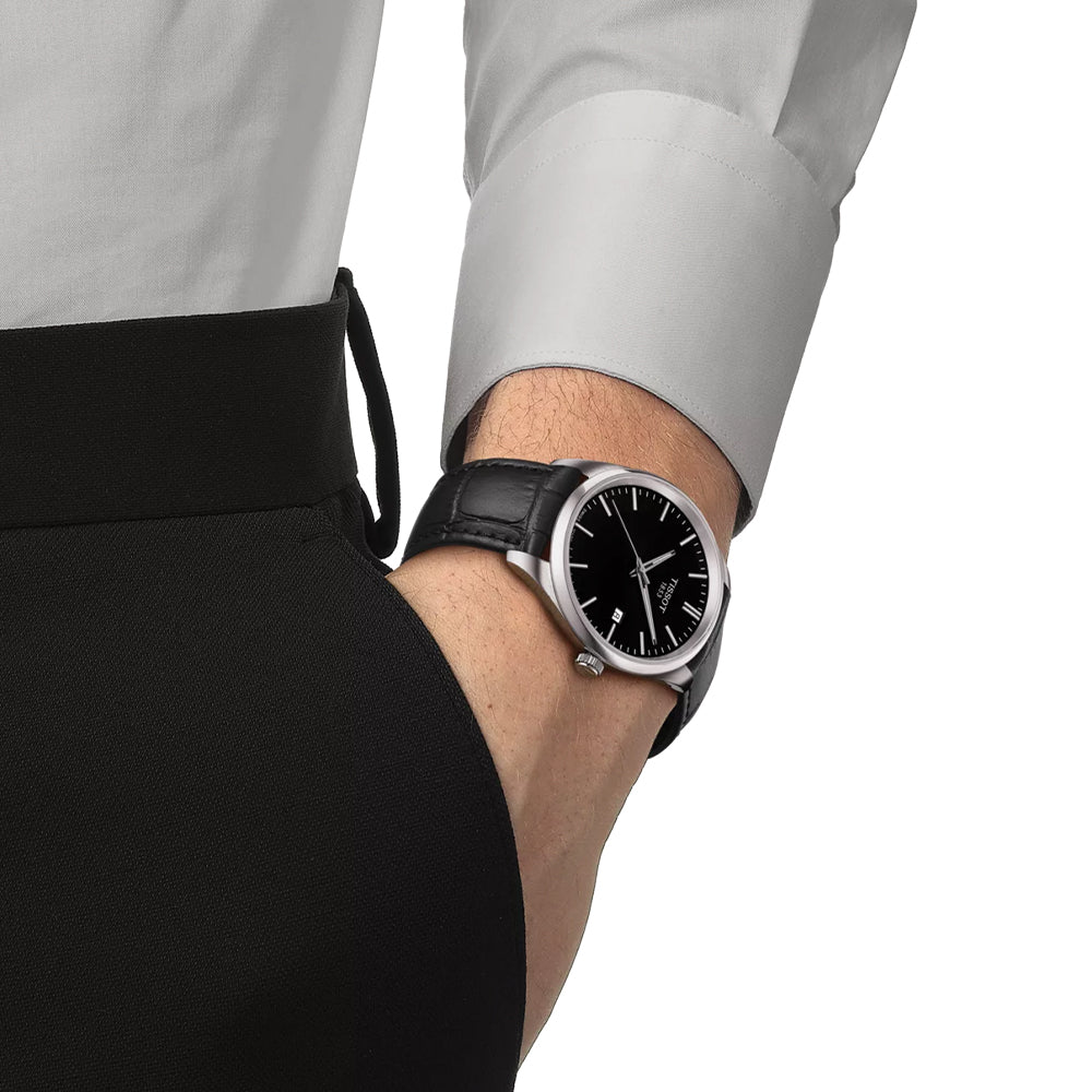 PR 100 Quartz 40mm - Black on Leather Strap