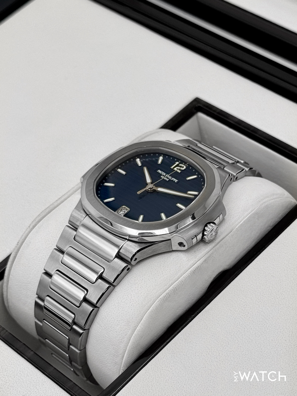 Patek Philippe Nautilus 35.2mm 7118/1A-001 Stainless Steel Blue Dial