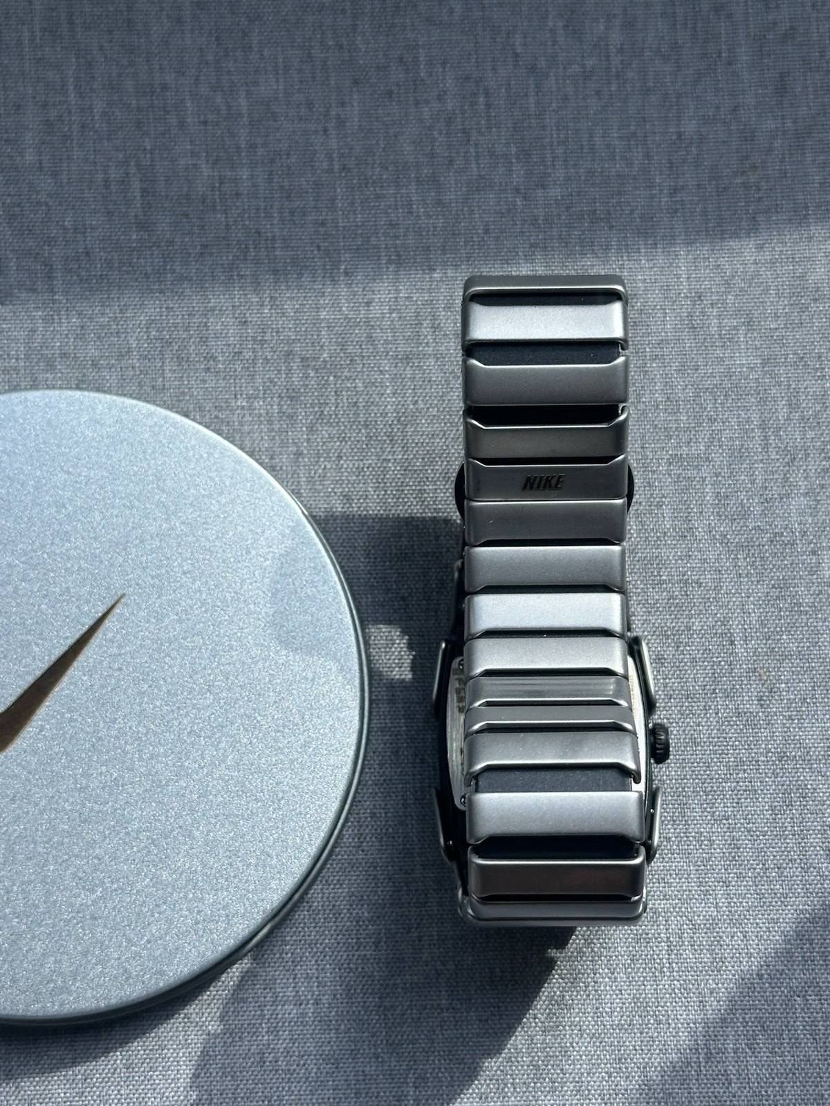 Nike D-Line Satin Silver Analogue Watch with Light Yellow Dial | Rare Collectible | Unisex Retro Sports Timepiece