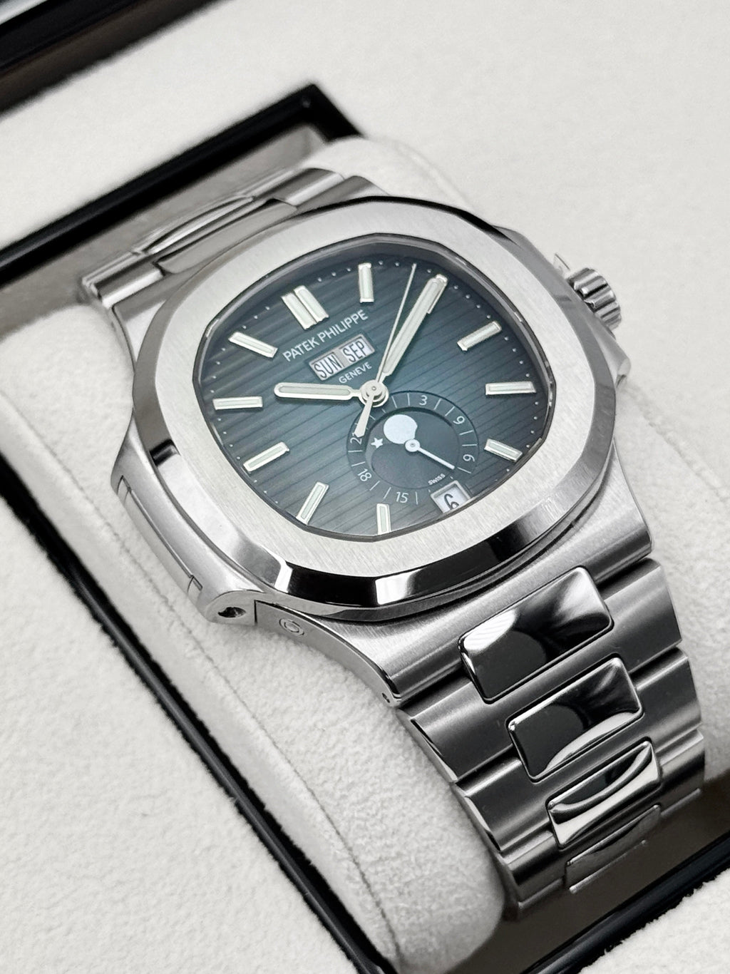 2024 Patek Philippe Nautilus Moonphase 40.5mm 5726/1A-014 Stainless Steel Blue Dial