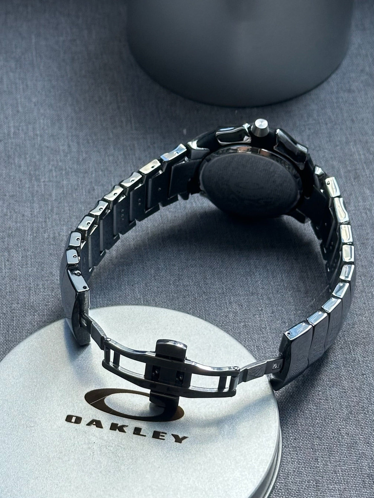 Oakley Blade Watch – Red dial Silver SHINY Stainless Steel, Swiss Movement, Collectible Men’s Watch