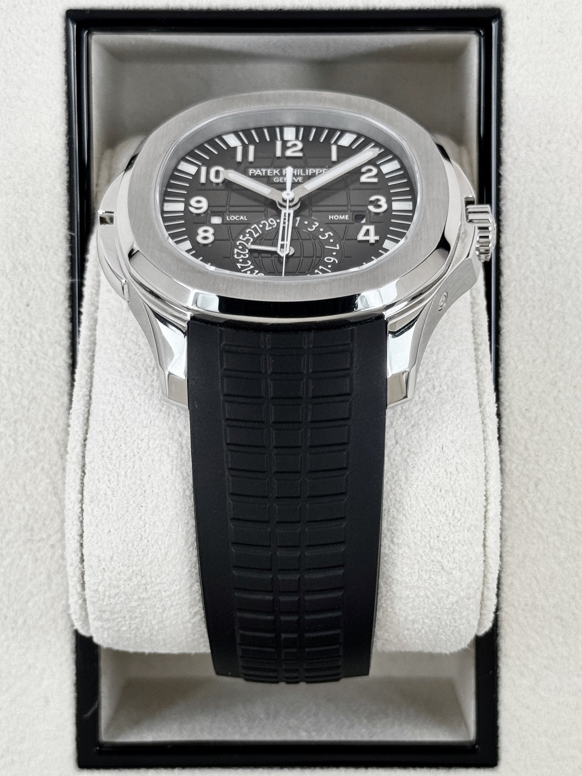 2020 Patek Philippe Aquanaut 40.8mm 5164A-001 Stainless Steel Grey Dial (STICKERED)