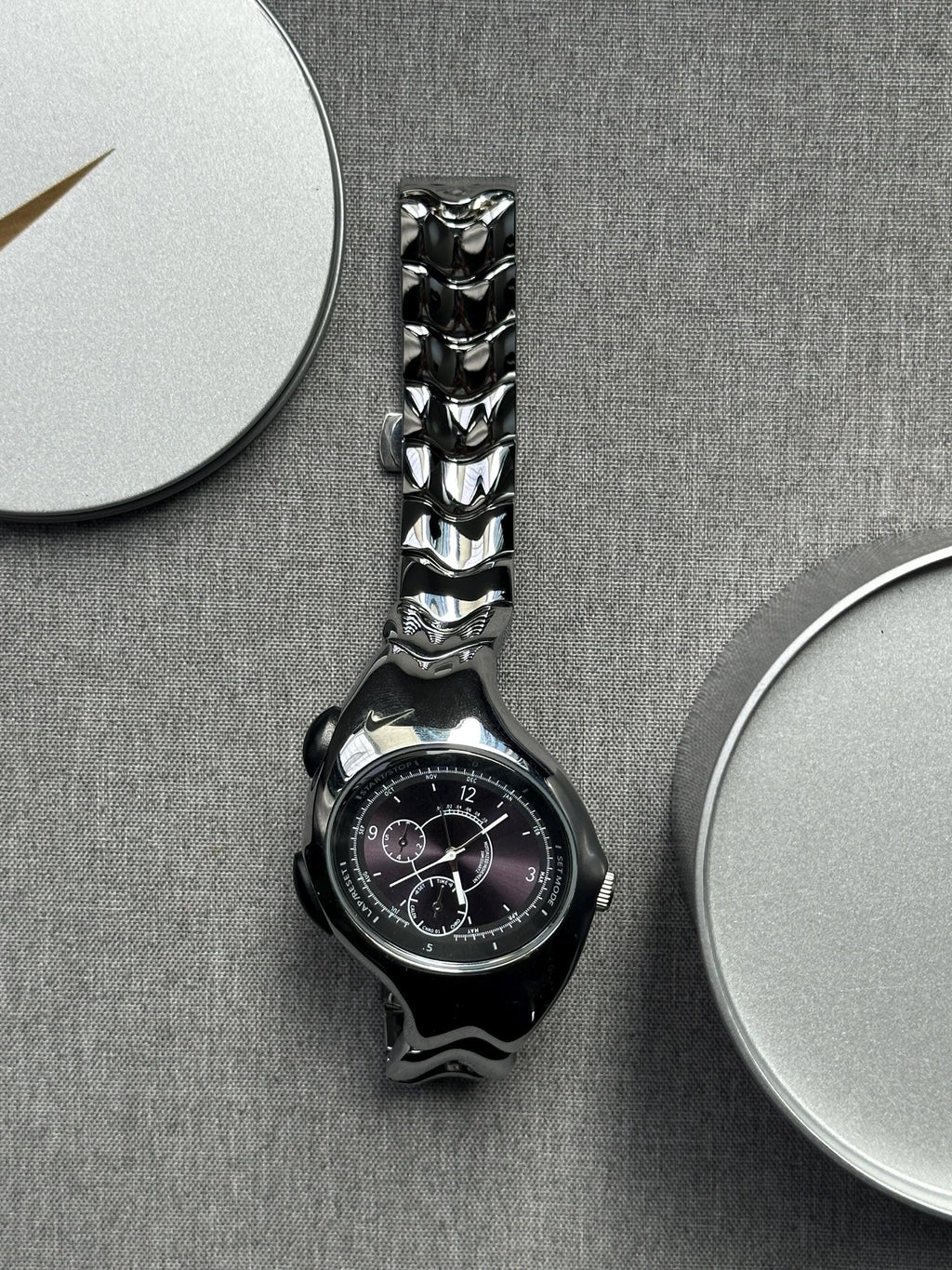Nike Triax Chronograph Watch Silver with Dark Blue Dial – Vintage Stainless Steel Sports Watch, Rare Collectible Timepiece